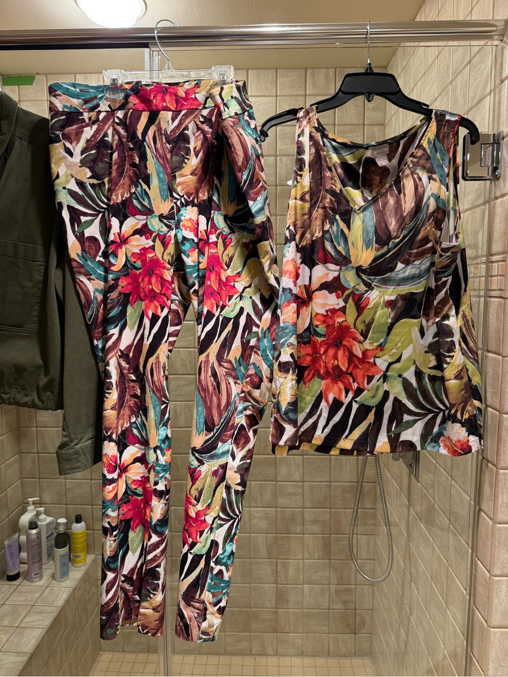 Chico's Multicolor Tropical Floral Skinny Pants & Tank Set